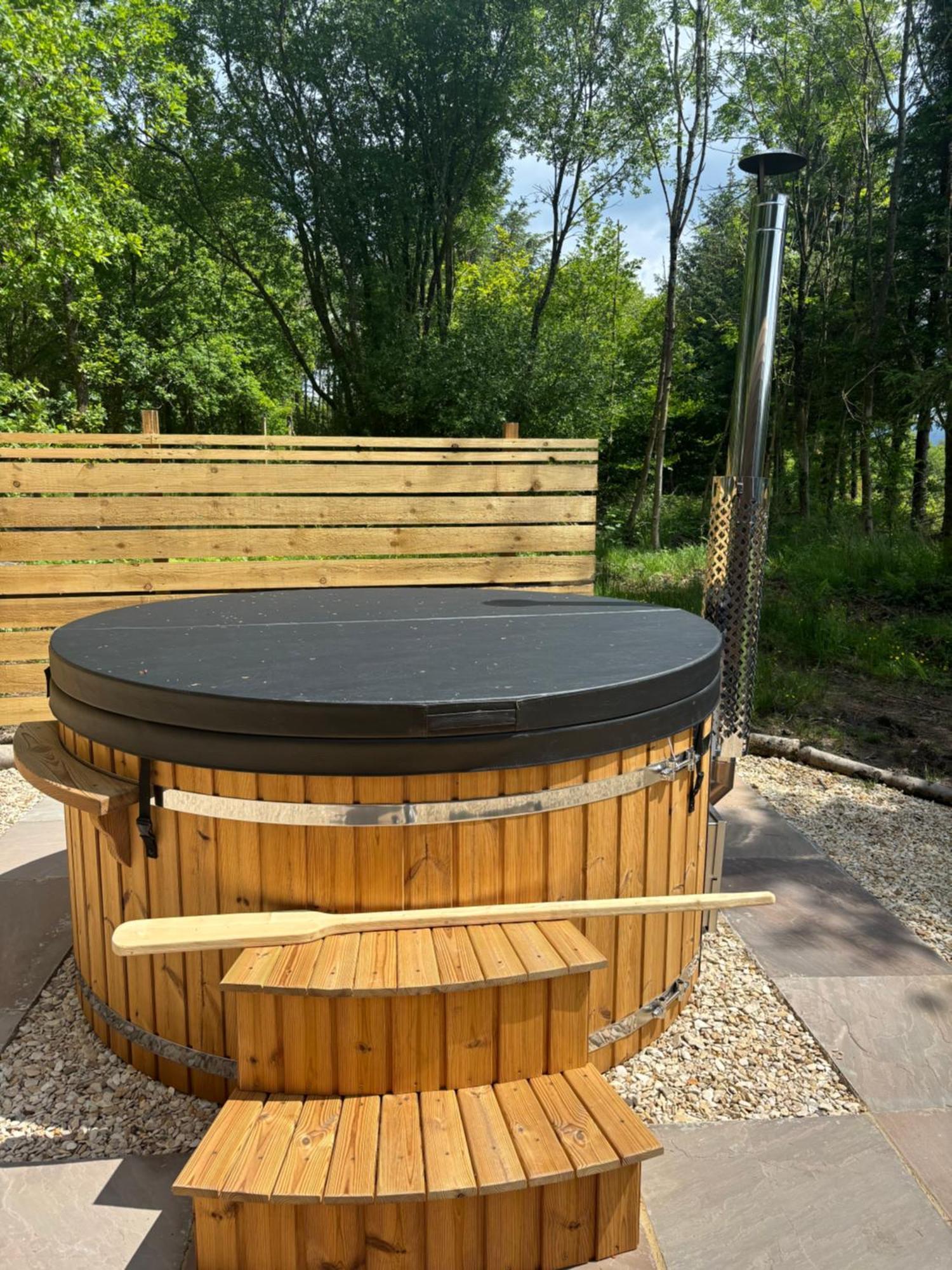 Celtic Minor Pods Vila Ystalyfera Exterior foto